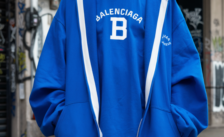 Balenciaga Official, A Pioneer in High Fashion